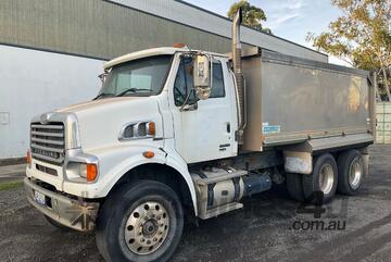 2010 Sterling LT7500 HX Tipper