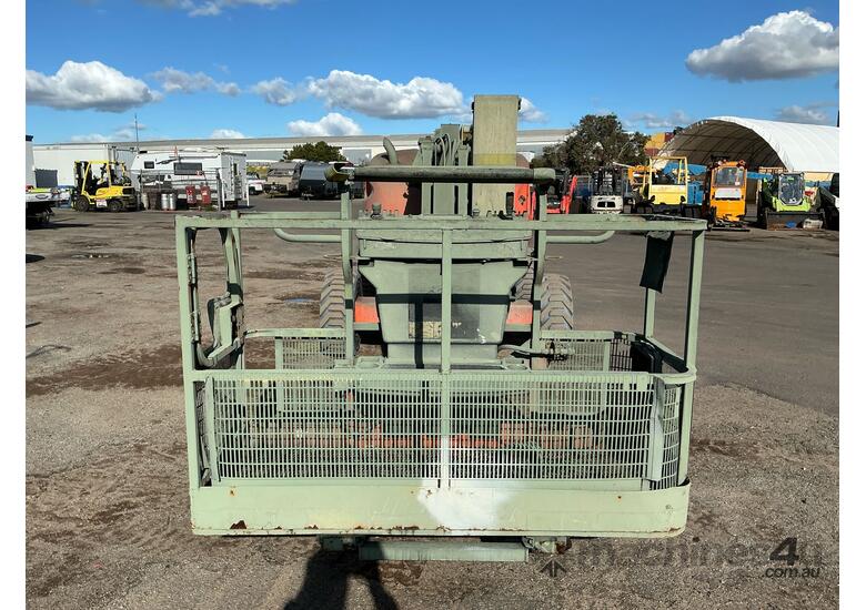 caption 2014 JLG Industries 450AJ Boom Lift