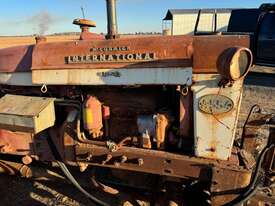 International A-554 Tractor Body - picture1' - Click to enlarge