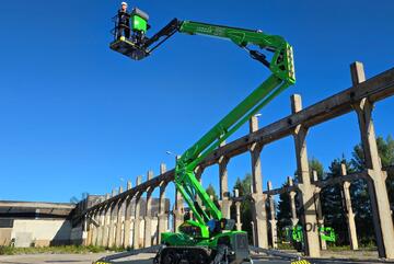 Leguan 195 - 19.7m Spider Lift | 9.9m Horizontal Outreach | 250kg MRC | Joystick Controls