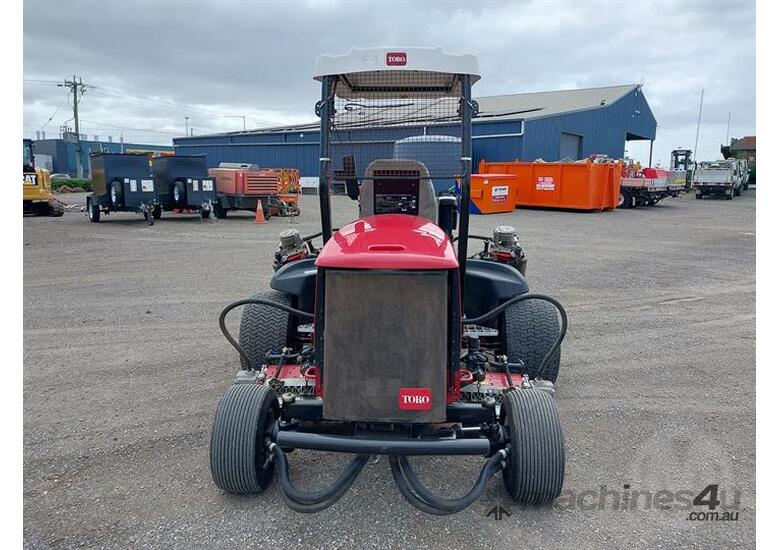 caption Toro Reelmaster