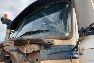 1999 Mack CLR Titan Tri Drive Prime Mover