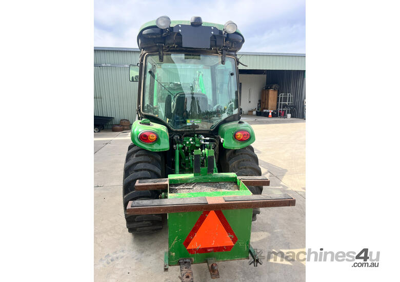 John Deere 3046R  FWA/4WD Tractor
