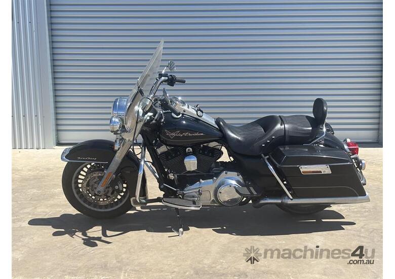 2009 HARLEY DAVIDSON ROAD KING MOTORBIKE