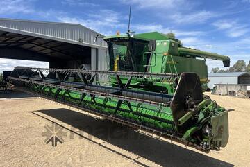 John Deere 9610 Header w/ 930 Front & Comb Trailer