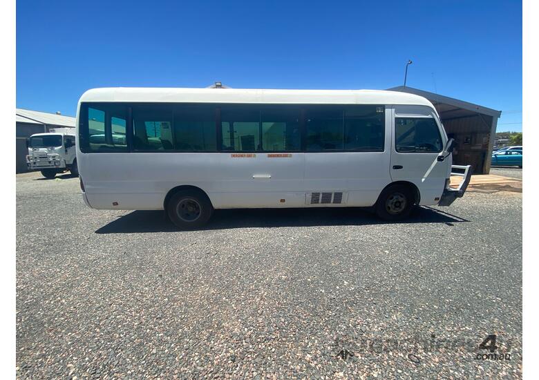2003 Toyota Coaster Bus