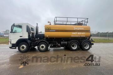 Volvo Twin steer water truck