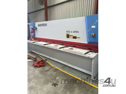 Used Machtech 4 metre x 6mm Variable Rake Hydraulic Guillotine