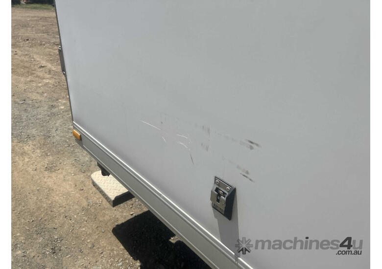 2014 Hino 300 616  Refrigerated Pantech