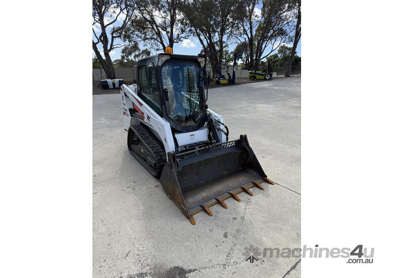 Bobcat T450 Tracked Loader only 300 hours