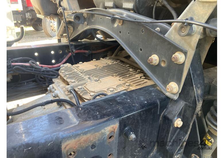 2005 Volvo FM 12 Table Top