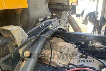 Volvo 2005   FM 12 Table Top