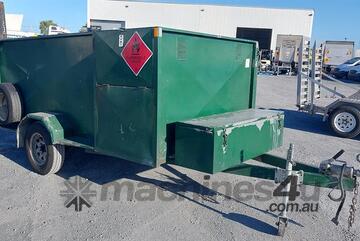 Clarke   8X5 Enclosed