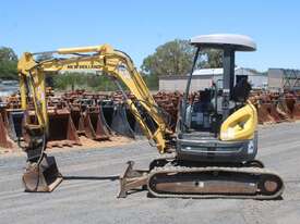 2013 New Holland E30B - picture0' - Click to enlarge