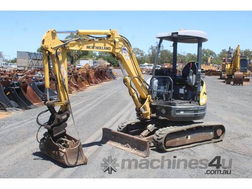 2013 New Holland E30B