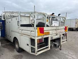 2004 Isuzu FRR500 Service Body - picture1' - Click to enlarge