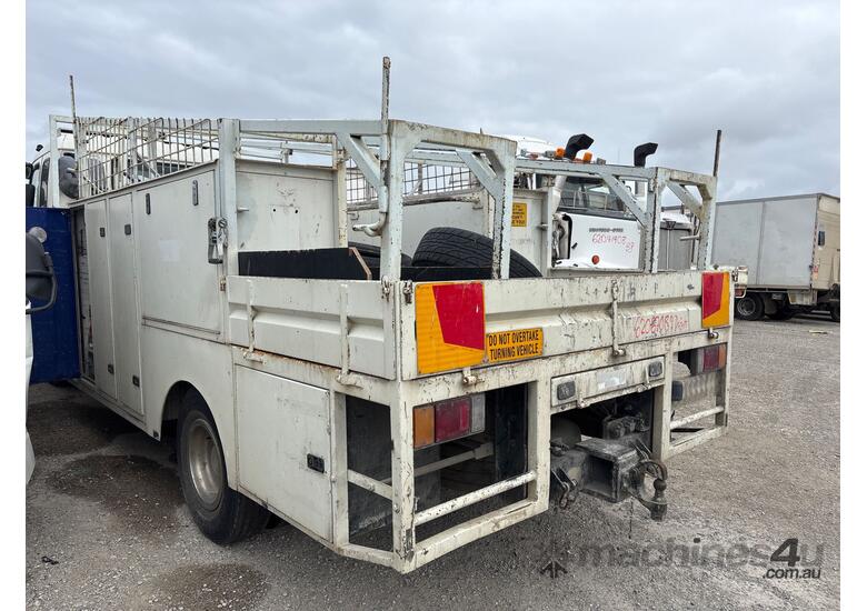 2004 Isuzu FRR500 Service Body