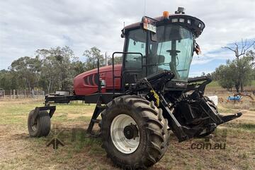 Macdon 2013   M155 Windrower