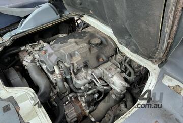 2010 Mitsubishi Canter 7/800 Pantech (Day Cab)