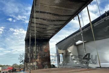 1992 Freighter Maxitrans ST-3 Curtain Sider