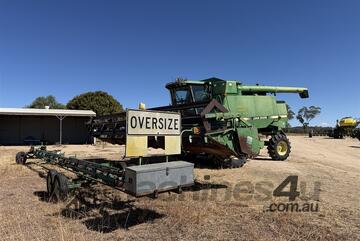 JOHN DEERE 9500 COMBINE & 930 FRONT