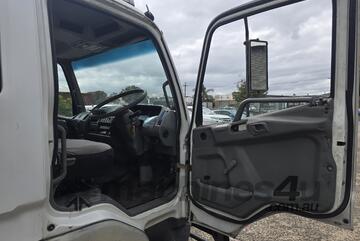 1997 Mitsubishi 600 FK 4x2 Curtainsider