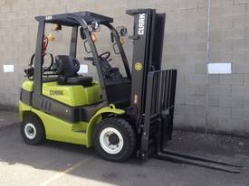 2.5 Tonne LPG (Gas) Forklift FOR HIRE * Clark C25L - picture0' - Click to enlarge