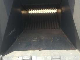2010 VTN FB350 CRUSHER BUCKET - picture1' - Click to enlarge