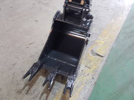 1 Tonne Excavator Bucket Attachment Kit - picture0' - Click to enlarge