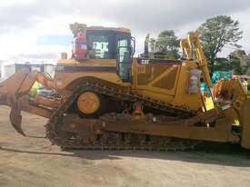 CATERPILLAR D8T - picture2' - Click to enlarge