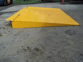 Container Ramp-New: Short #A06(a)	 - picture0' - Click to enlarge