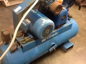 33cfm Air Compressor - picture1' - Click to enlarge