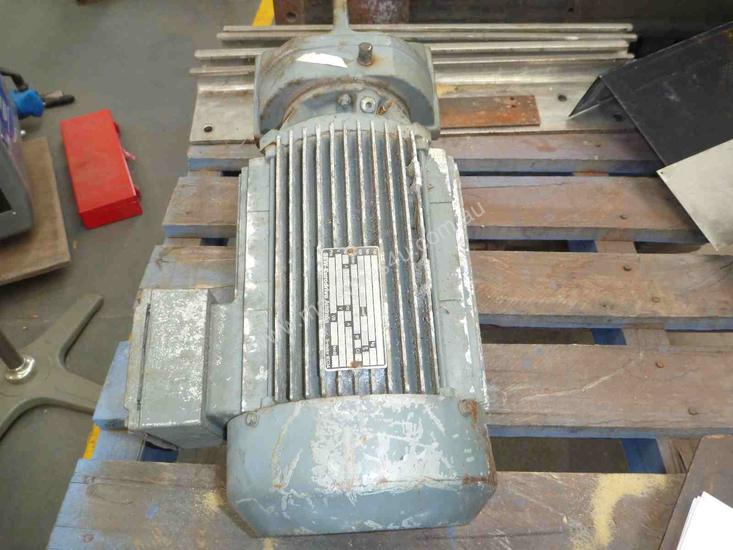 caption Sew Eurodrive Reduction Box Motor / 64RPM