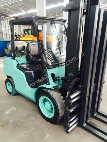 caption Used LPG Mitsubishi 3.5 tonne forklift