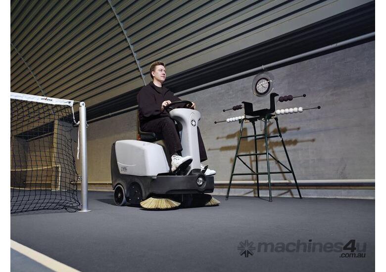 Click to view full size photos Nilfisk SR1000S Battery Ride On Sweeper inc 12 month warranty