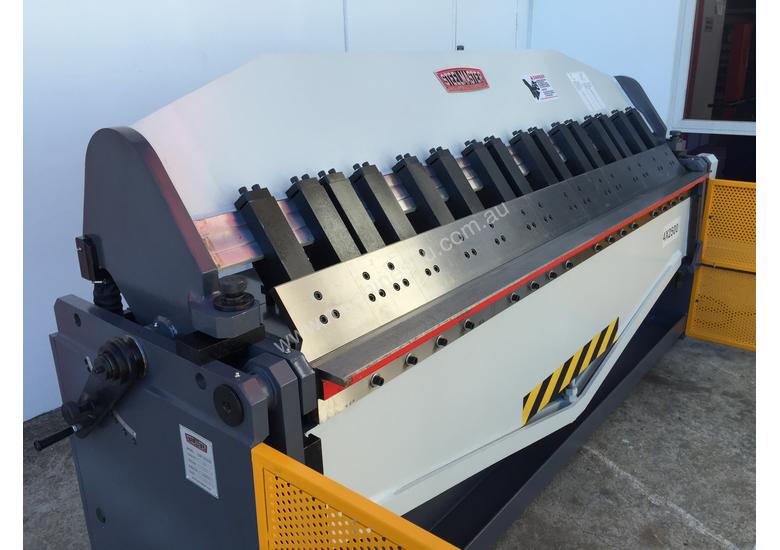 caption 2500mm x 4mm Touch Screen Colour Display Program
