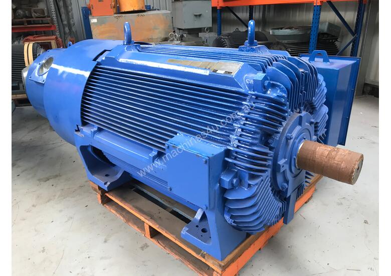 New 2003 teco 450 kw 600 hp 6 pole 3300 volt Slip Ring Electric Motor