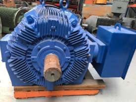 450 kw 600 hp 6 pole 3300 volt Slip Ring Electric Motor - picture1' - Click to enlarge