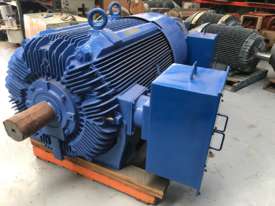 450 kw 600 hp 6 pole 3300 volt Slip Ring Electric Motor - picture2' - Click to enlarge