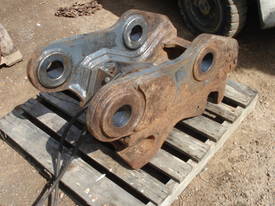ECH Quick Hitch Suit 30 Tonner - picture2' - Click to enlarge