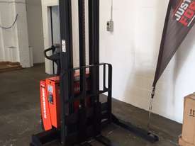 RAYMOND FORKLIFTS RAS25  - picture0' - Click to enlarge