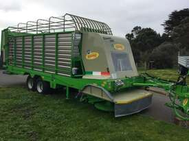 Bonino Guinone 900 Bale Wagon/Feedout Hay/Forage Equip - picture0' - Click to enlarge