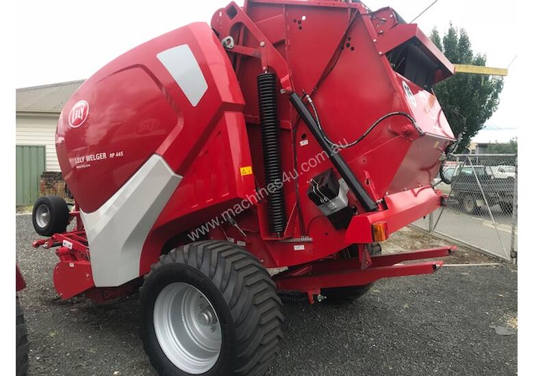 caption Lely RP445 Baler