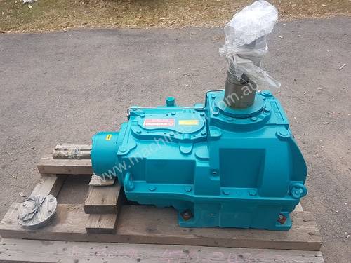 Large Hansen 214 KW Industrial Reduction Gearbox Cooling Tower Drive Transmission 