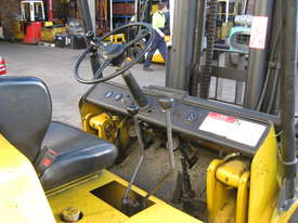 HYSTER S150A - COMPACT 6.8T FORKLIFT - picture2' - Click to enlarge