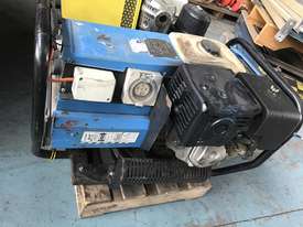 CIGWELD Petrol Welder Generator 190 AMPS 415 3 Phase & 240 volt Power - picture1' - Click to enlarge