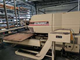 Used Turret punch - picture0' - Click to enlarge