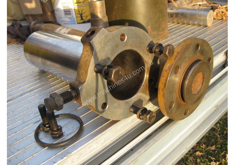 caption Komatsu Dozer/Excavator cat-track parts