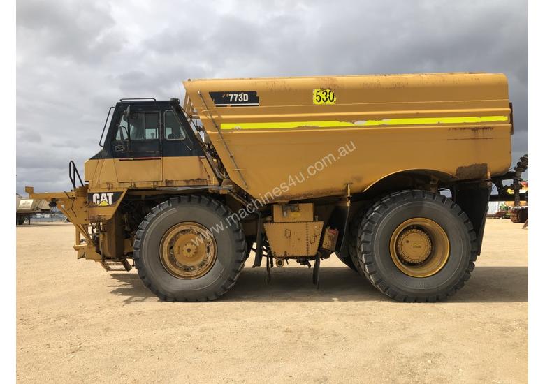 caption Caterpillar 773D Water Truck