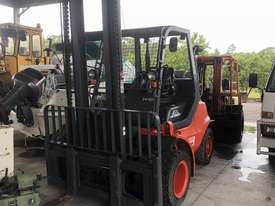 Forklift - 4500kg - picture0' - Click to enlarge